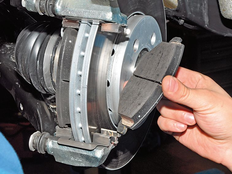 Когда менять тормозные колодки